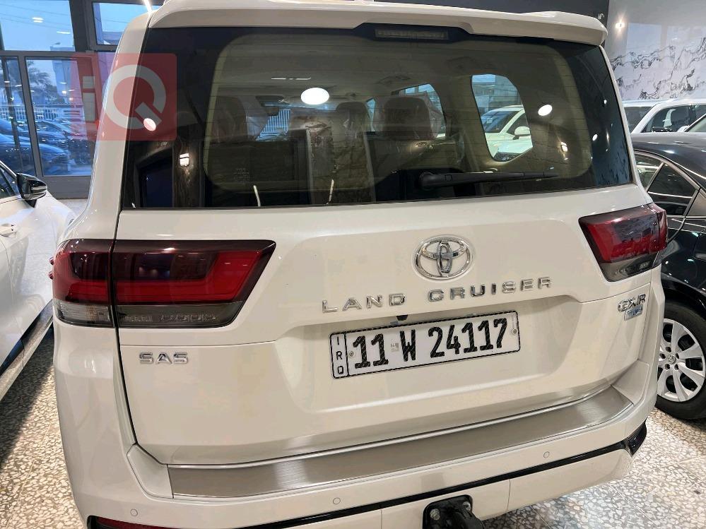 تويوتا لاندكروزر